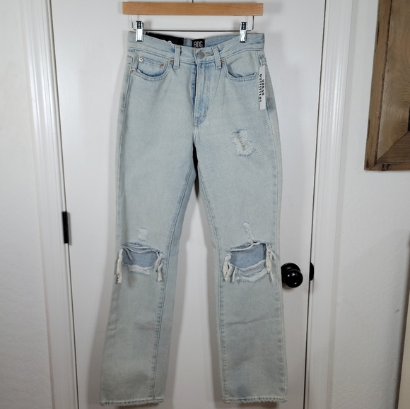 BDG Urban Outfitters Distressed Bootcut Jeans Size 26 - Picture 1 of 9